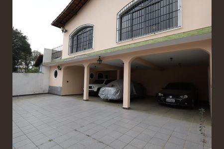 Casa para alugar com 303m², 6 quartos e 3 vagasGaragem