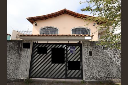 Casa para alugar com 303m², 6 quartos e 3 vagasFachada