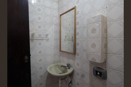 Casa para alugar com 303m², 6 quartos e 3 vagasBanheiro da Suíte 4 - garagem