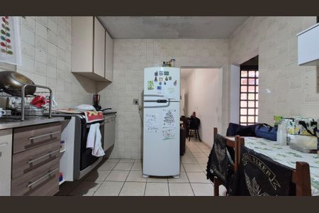 Casa à venda com 254m², 3 quartos e 3 vagasCozinha