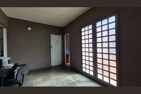 Casa à venda com 254m², 3 quartos e 3 vagasSala 2