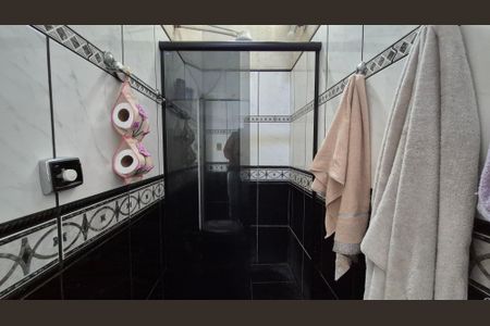 Casa à venda com 254m², 3 quartos e 3 vagasBanheiro Social