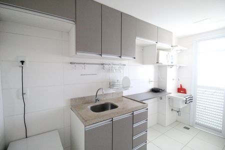 Apartamento para alugar com 69m², 2 quartos e 2 vagasCozinha