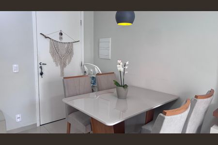 Apartamento à venda com 62m², 2 quartos e 1 vagaSala