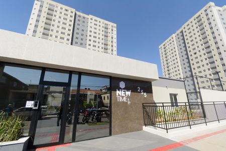 Apartamento para alugar com 54m², 2 quartos e 1 vaga Apartamento para alugar com 54m², 2 quartos e 1 vagaFachada