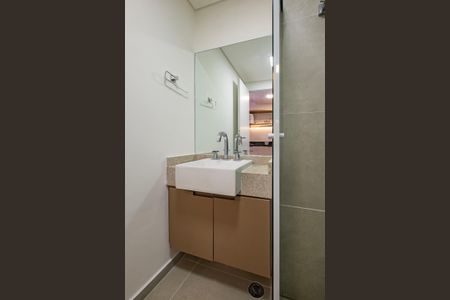 Banheiro de kitnet/studio para alugar com 1 quarto, 23m² em Jardim Paulista, São Paulo