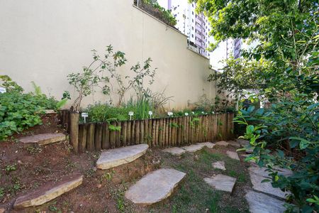 Apartamento à venda com 120m², 3 quartos e 2 vagasÁrea comum - Horta comunitária