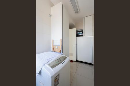 Apartamento à venda com 120m², 3 quartos e 2 vagasÁrea de serviço