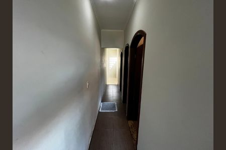 Casa à venda com 190m², 3 quartos e 3 vagasCorredor