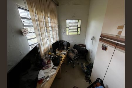 Casa à venda com 190m², 3 quartos e 3 vagasEscritório