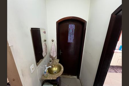 Casa à venda com 190m², 3 quartos e 3 vagasLavabo