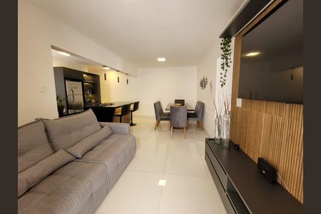 Apartamento à venda com 74m², 3 quartos e 1 vagaSala