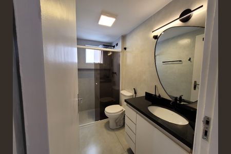Apartamento à venda com 74m², 3 quartos e 1 vagaBanheiro Social