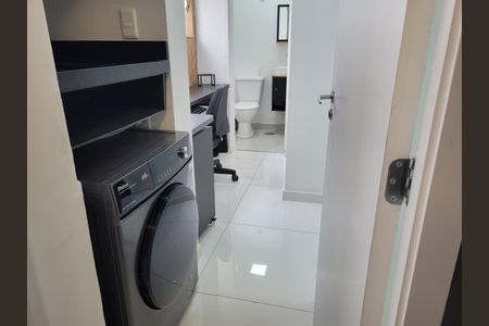 Apartamento à venda com 74m², 3 quartos e 1 vagaÁrea de Serviço