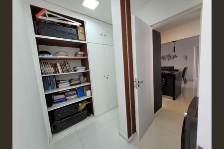 Apartamento à venda com 74m², 3 quartos e 1 vagaEscritório