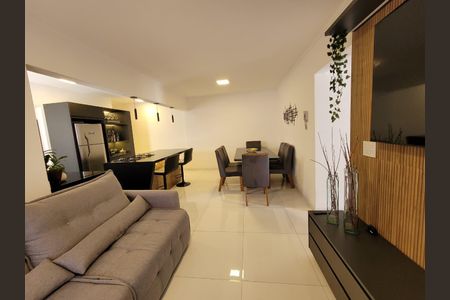 Apartamento à venda com 74m², 3 quartos e 1 vagaSala