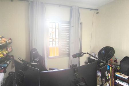 Casa à venda com 210m², 3 quartos e 2 vagas Casa à venda com 210m², 3 quartos e 2 vagasQuarto 2