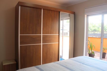 Casa à venda com 210m², 3 quartos e 2 vagasSuíte 