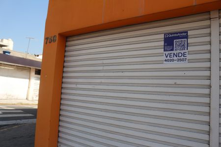 Casa à venda com 210m², 3 quartos e 2 vagas Casa à venda com 210m², 3 quartos e 2 vagasPlaquinha