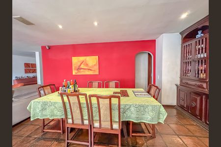 Apartamento à venda com 228m², 4 quartos e 2 vagasSala