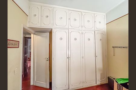 Apartamento à venda com 228m², 4 quartos e 2 vagasSuíte 2