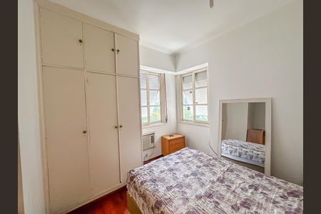 Apartamento à venda com 228m², 4 quartos e 2 vagasQuarto 2