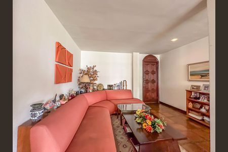 Apartamento à venda com 228m², 4 quartos e 2 vagasSala