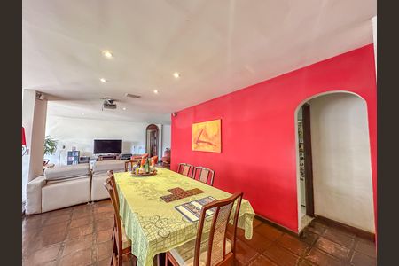 Apartamento à venda com 228m², 4 quartos e 2 vagasSala