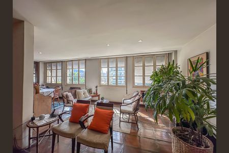 Apartamento à venda com 228m², 4 quartos e 2 vagasSala