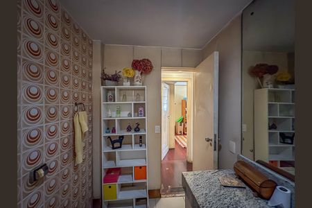 Apartamento à venda com 228m², 4 quartos e 2 vagasBanheiro da Suíte 2