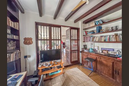 Apartamento à venda com 228m², 4 quartos e 2 vagasEscritório