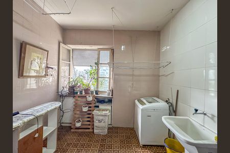 Apartamento à venda com 228m², 4 quartos e 2 vagasÁrea de Serviço