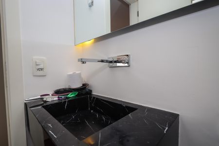 Apartamento à venda com 205m², 3 quartos e 4 vagas Apartamento à venda com 205m², 3 quartos e 4 vagasLavabo