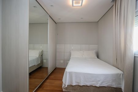 Apartamento à venda com 205m², 3 quartos e 4 vagas Apartamento à venda com 205m², 3 quartos e 4 vagasSuite 3