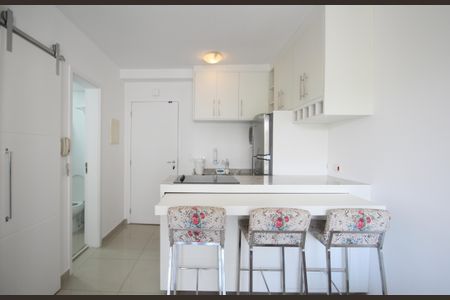 Sala/Cozinha de apartamento à venda com 1 quarto, 32m² em Panamby, São Paulo