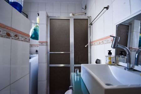 Banheiro  de kitnet/studio à venda com 1 quarto, 40m² em Pilares, Rio de Janeiro