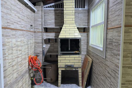 Casa para alugar com 59m², 2 quartos e 1 vaga Casa para alugar com 59m², 2 quartos e 1 vagaChurrasqueira
