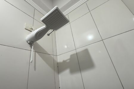 Casa para alugar com 59m², 2 quartos e 1 vaga Casa para alugar com 59m², 2 quartos e 1 vagaBanheiro Social