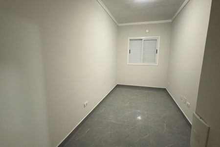 Quarto 2 de casa para alugar com 2 quartos, 59m² em Vila Antartica, Praia Grande