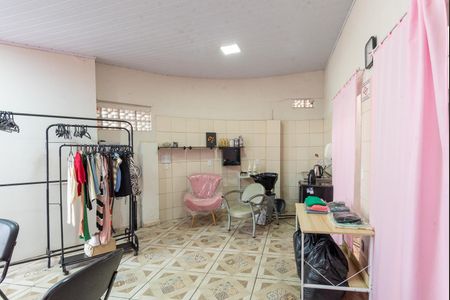 Casa à venda com 80m², 3 quartos e 1 vaga Casa à venda com 80m², 3 quartos e 1 vagaÁrea comum - Salão