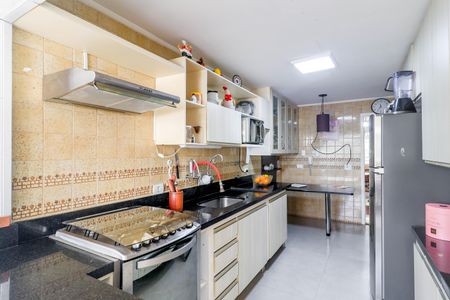 Apartamento à venda com 96m², 2 quartos e 2 vagas Apartamento à venda com 96m², 2 quartos e 2 vagasCozinha