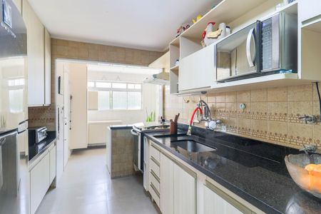 Apartamento à venda com 96m², 2 quartos e 2 vagas Apartamento à venda com 96m², 2 quartos e 2 vagasCozinha