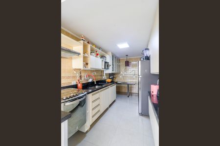 Apartamento à venda com 96m², 2 quartos e 2 vagas Apartamento à venda com 96m², 2 quartos e 2 vagasCozinha