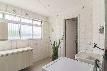 Apartamento à venda com 96m², 2 quartos e 2 vagas Apartamento à venda com 96m², 2 quartos e 2 vagasÁrea de Serviço