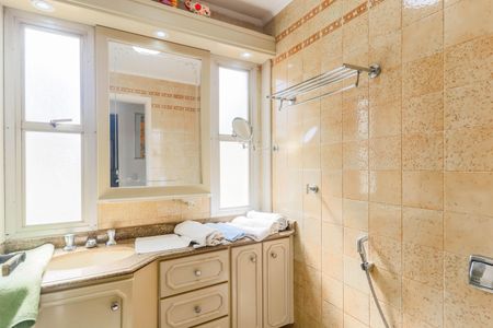 Apartamento à venda com 96m², 2 quartos e 2 vagas Apartamento à venda com 96m², 2 quartos e 2 vagasBanheiro Social