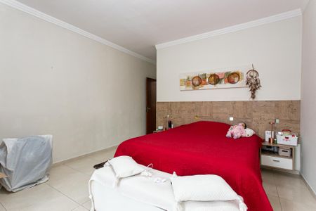 Casa para alugar com 200m², 3 quartos e 2 vagasSuíte