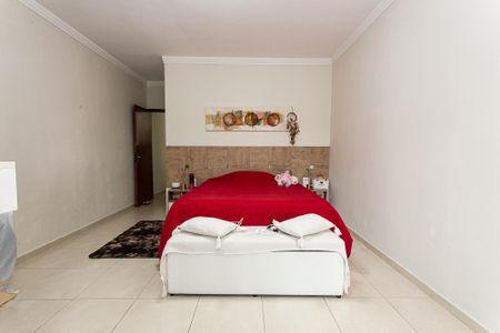 Casa para alugar com 200m², 3 quartos e 2 vagasSuíte