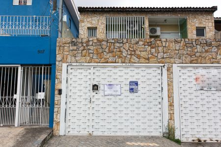 Casa para alugar com 200m², 3 quartos e 2 vagasFachada