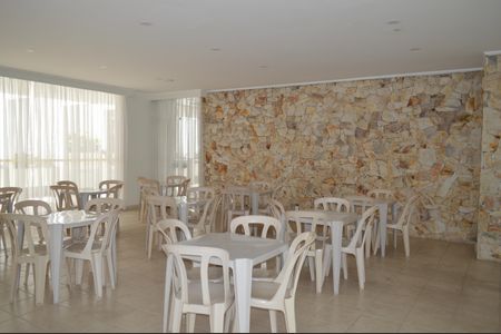 Apartamento à venda com 97m², 2 quartos e 1 vagaÁrea comum - Salão de festas