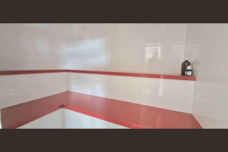 Casa à venda com 380m², 3 quartos e 8 vagas Casa à venda com 380m², 3 quartos e 8 vagasÁrea Externa